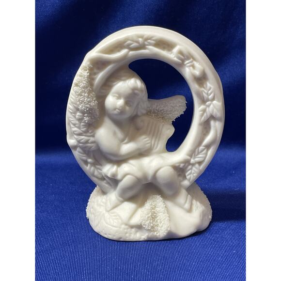 Bisque Porcelain JOY Letters with Angels - Picture 4 of 7